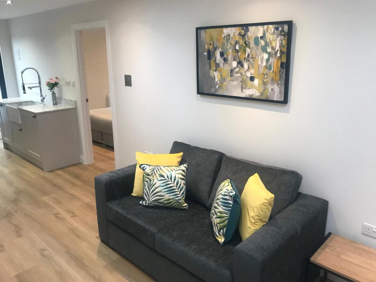 Heart Of Henley 1 & 2 Bedroom Apartments Exterior photo