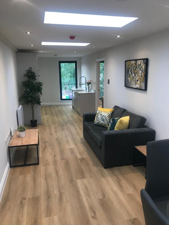 Heart Of Henley 1 & 2 Bedroom Apartments Exterior photo