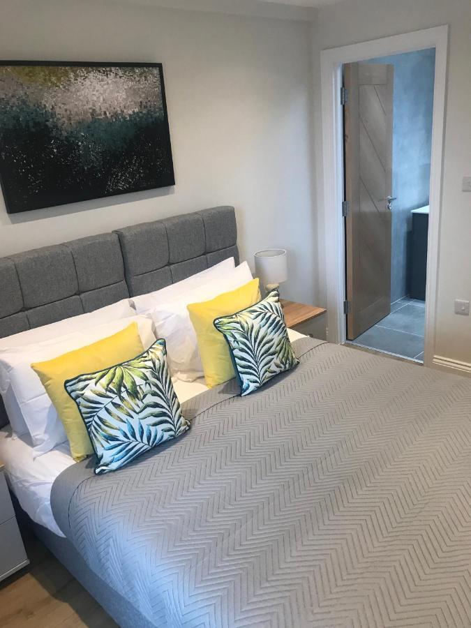 Heart Of Henley 1 & 2 Bedroom Apartments Exterior photo